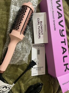 WAVYTALK Blowout Boost Grande Hot Air Styling Brush - Pink